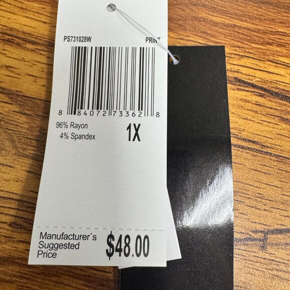 Women's Blouse - Picture 3 of 3